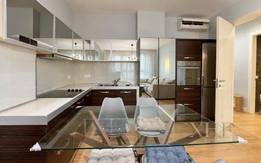 Apartament 1+1 me qira në Rrugën e Kosovarëve, Tiranë